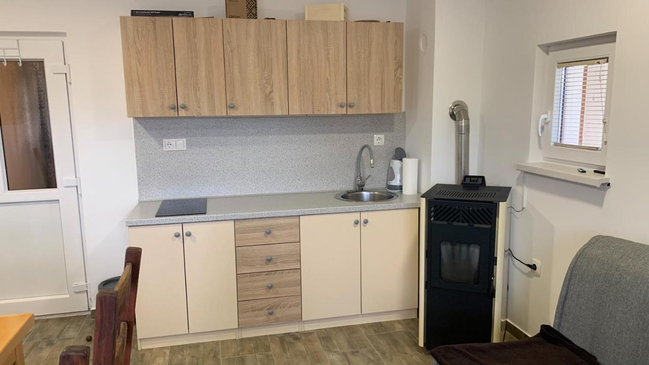 Holiday House Zlacka Gorca Pristava pri Mestinju ภายนอก รูปภาพ