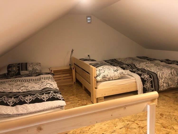 Holiday House Zlacka Gorca Pristava pri Mestinju ภายนอก รูปภาพ